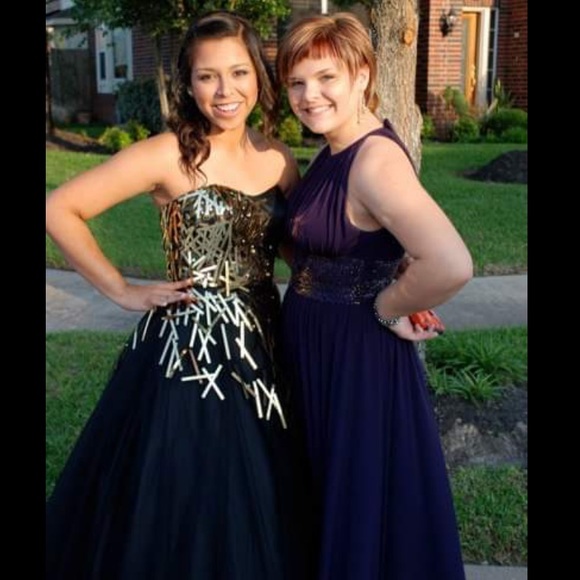 Prom Dress - Picture 2 of 3